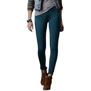 J Brand 811 Skinny Jeans in Riviera Blue